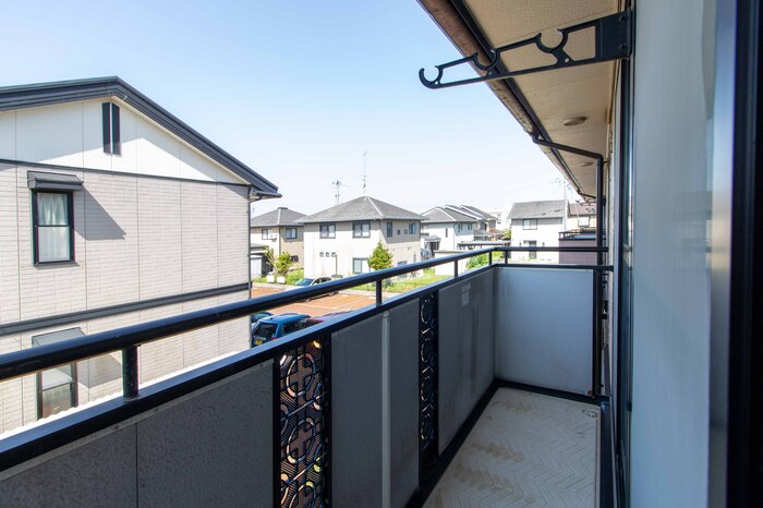 バルコニー　バルコニーからの眺めを楽しみながら食事をしませんか