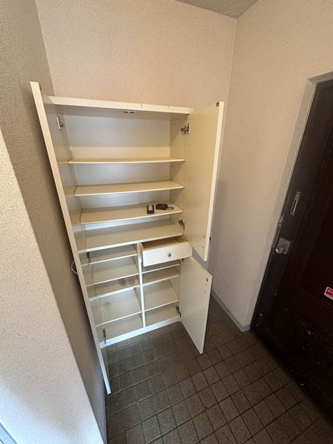 玄関　※参考写真※シューズボックス付きで玄関もキレイに片付きます！