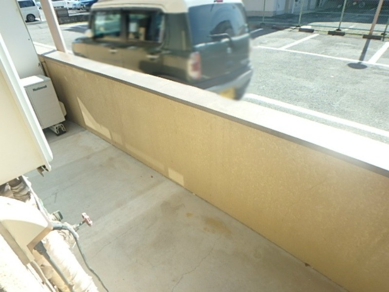 バルコニー　図面と現状に相違がある場合には現状を優先