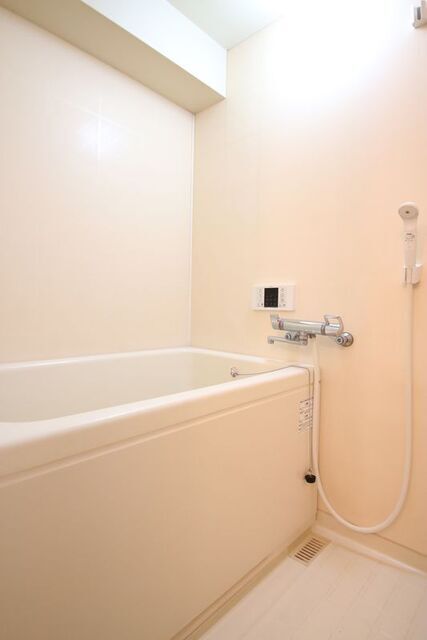 バス・シャワールーム　※写真は別室の参考写真です。現況優先