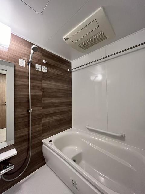 バス・シャワールーム　※写真は同タイプ住戸です。