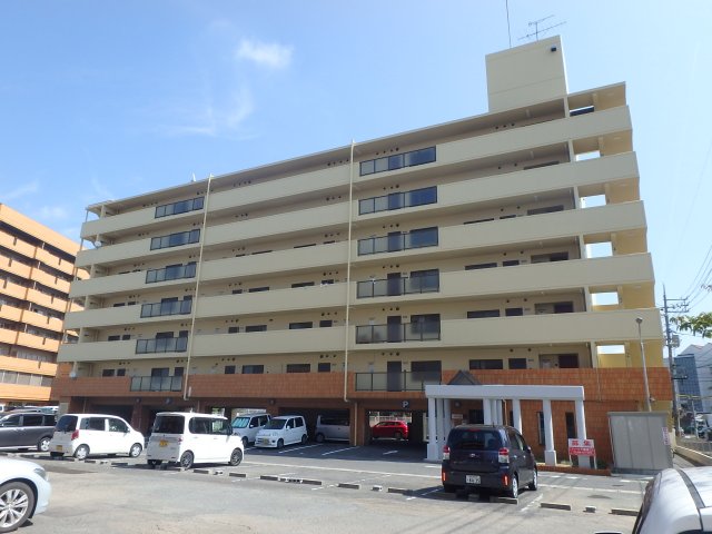 建物外観　ネクスト倉田（岡山市中区倉田）RC賃貸マンション　外観