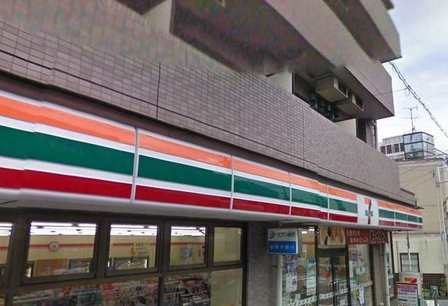 コンビニ　★★セブンイレブン（コンビニ）まで129m
