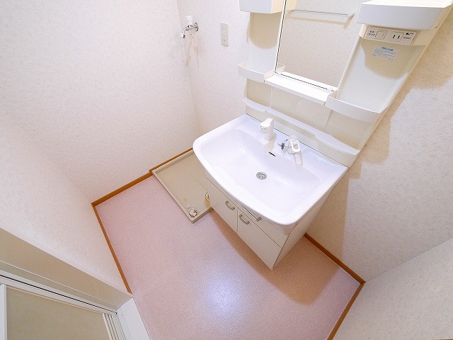 洗面設備　広い洗面スペース