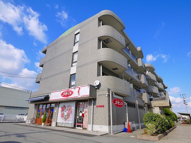 建物外観　きれいな外観です