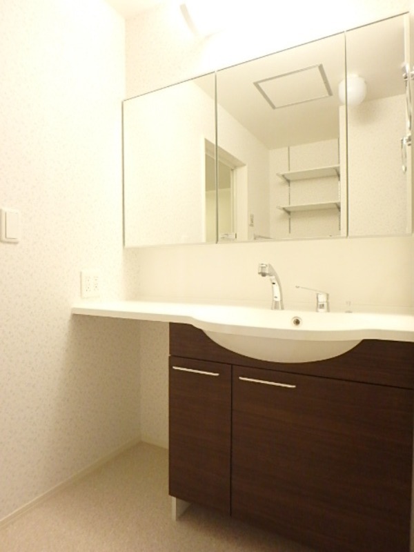 洗面設備　図面と現状が相違がある場合には現状を優先．．．