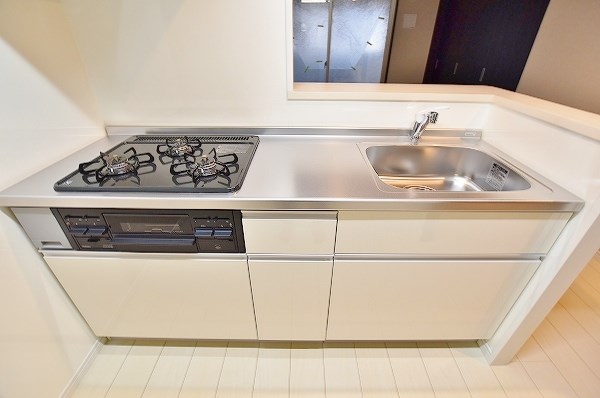 キッチン　★３口ガスシステムキッチン(グリル付き)★