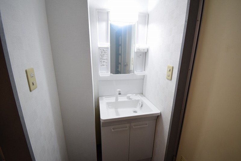 洗面設備　シャワー洗面台(新品)