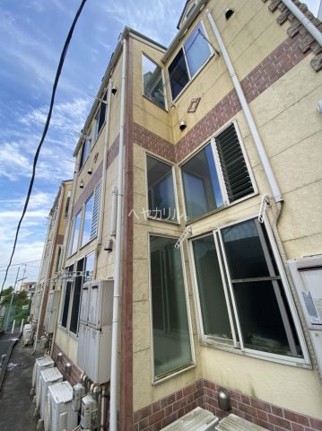 エントランス　同建物別部屋参考