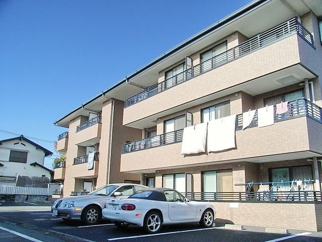 建物外観　★南向き日当たり住環境良好★