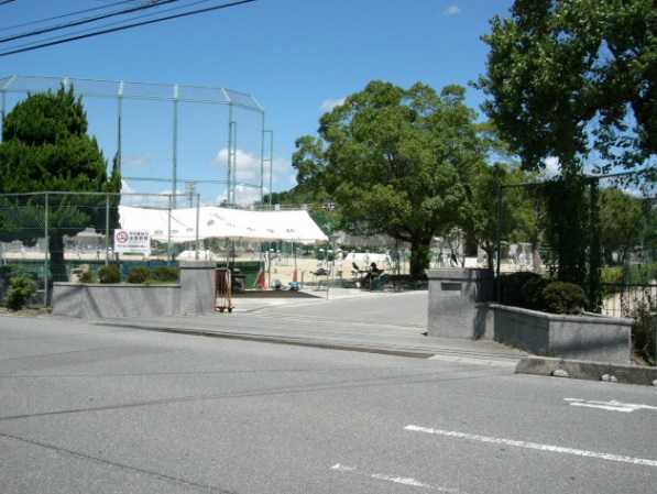 中学校　防府市立桑山中学校（中学校）まで1155m