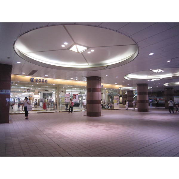 ショッピングセンター　そごう千葉店（ショッピングセンター）まで456m