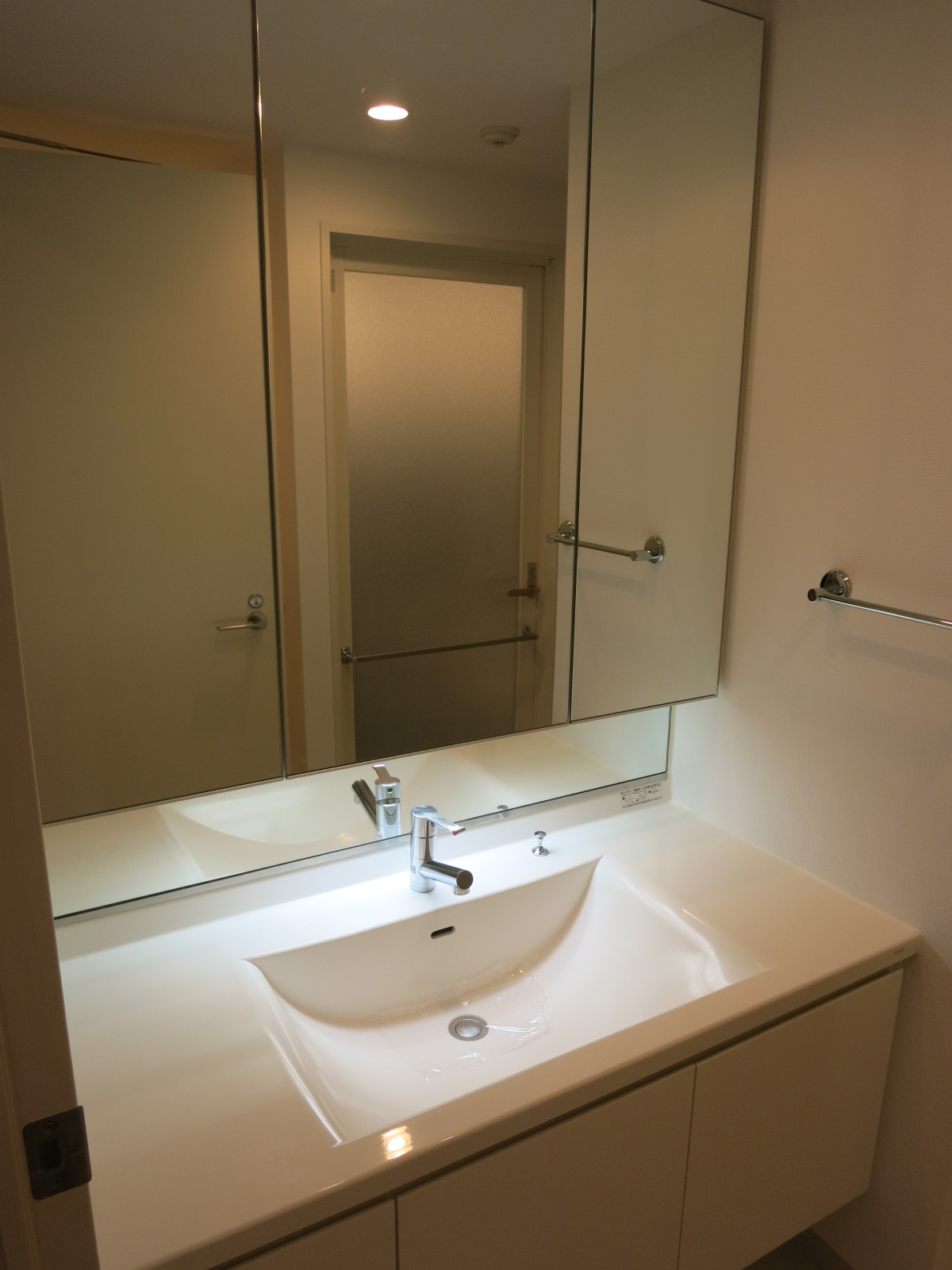 洗面設備　別部屋参考写真