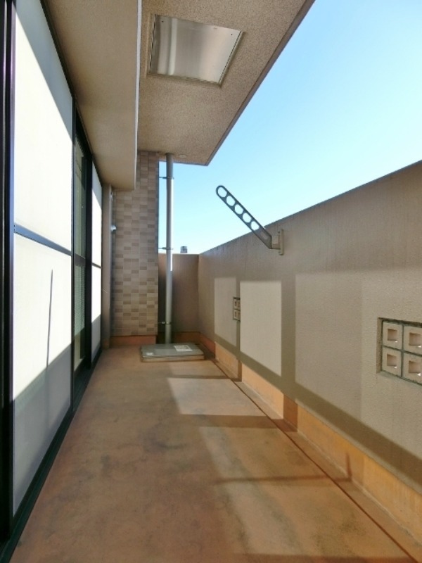 バルコニー　図面と現状に相違がある場合には現状を優先