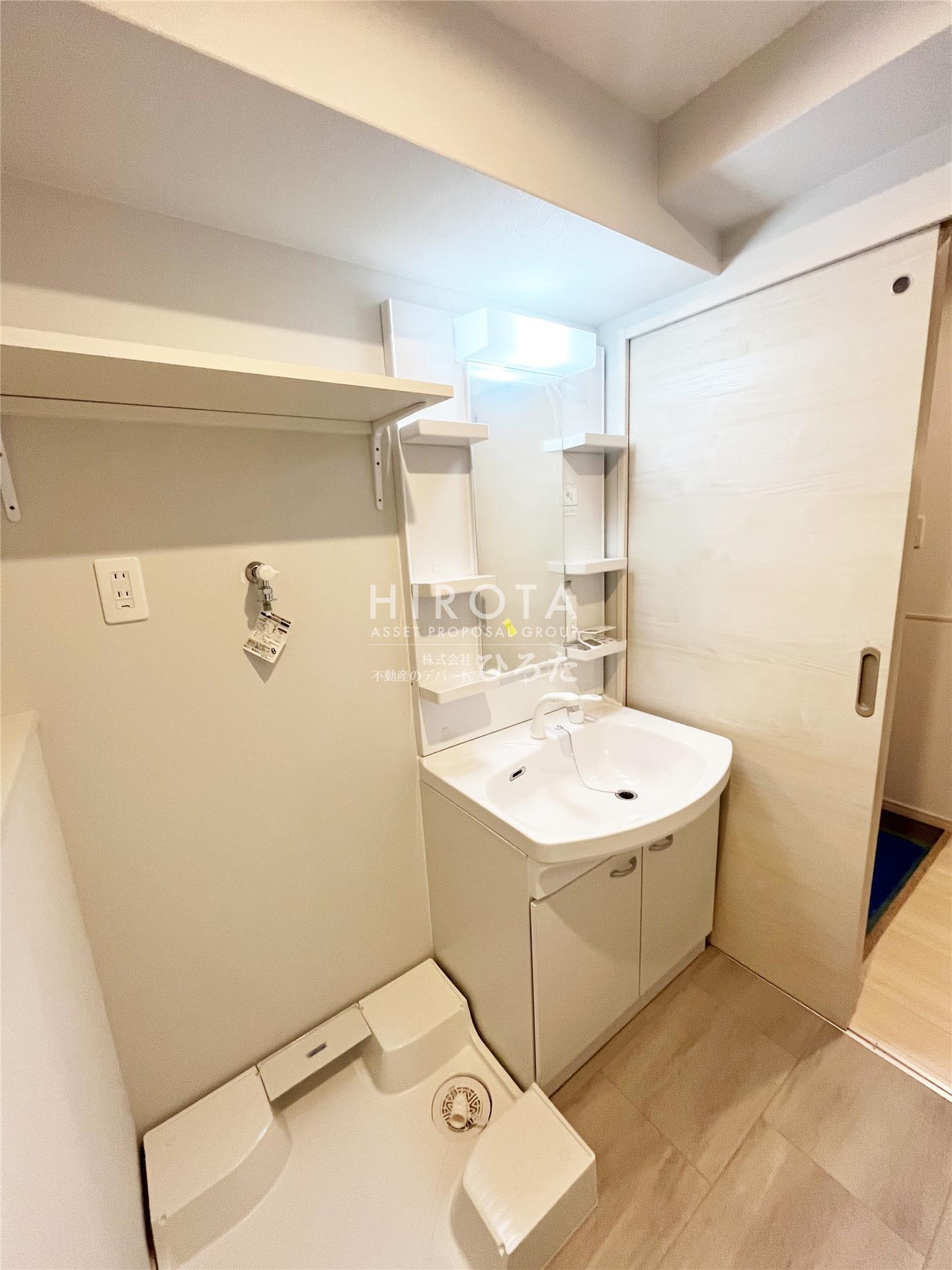 洗面設備　同仕様写真