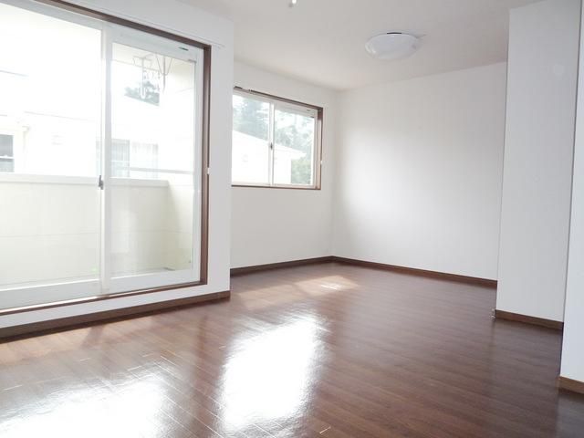 居室・リビング　開放的なリビング♪