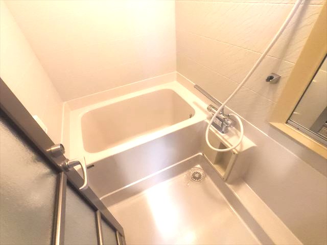 バス・シャワールーム　バスルーム