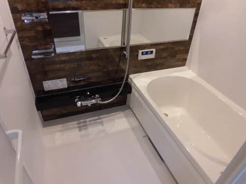 バス・シャワールーム