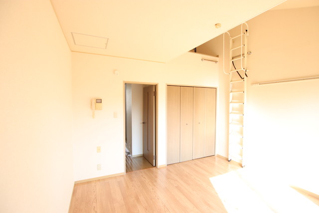 その他部屋・スペース　洋室６帖