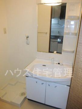 洗面設備　洗髪洗面化粧台