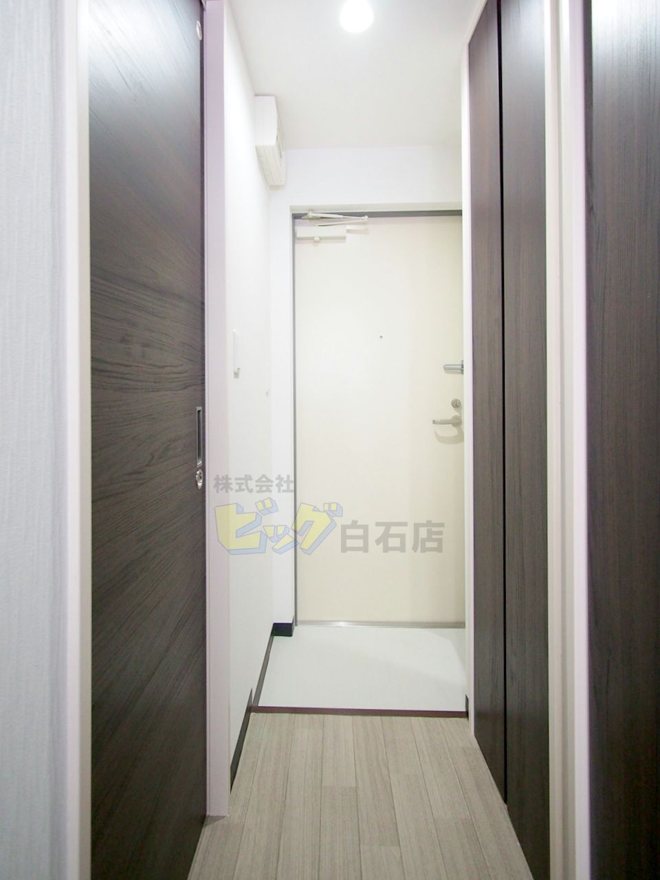 玄関　広々とした玄関です♪