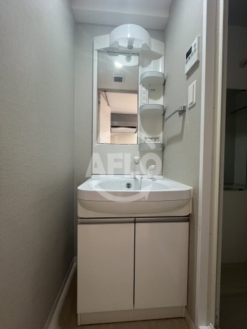 洗面設備　サムティ大阪GRAND EASTII　独立洗面台