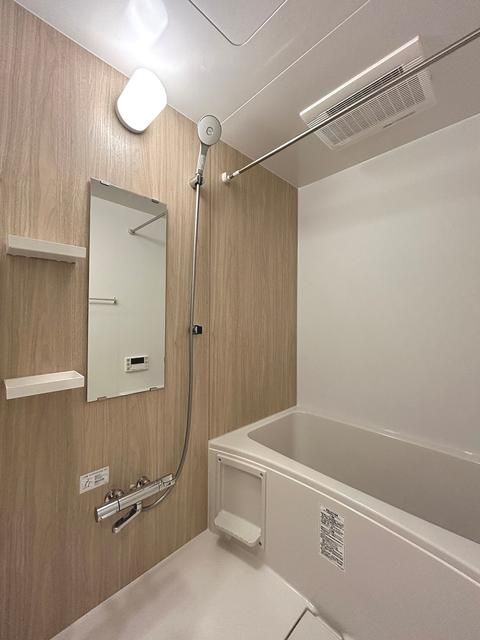 バス・シャワールーム　きれいに管理されたエントランス