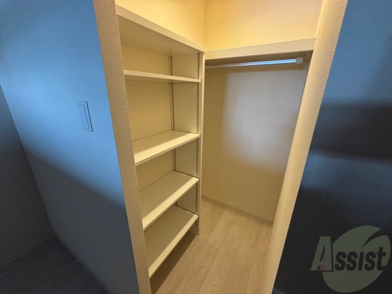 収納　クローゼットがありました。お洋服や荷物はここへ