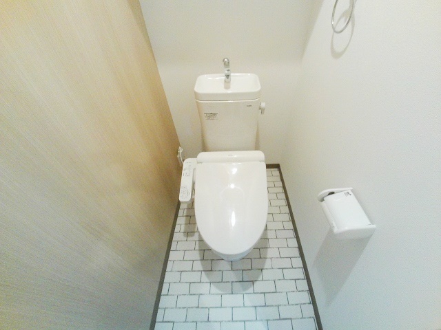 トイレ　トイレ