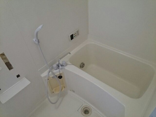 バス・シャワールーム　きれいなお風呂です