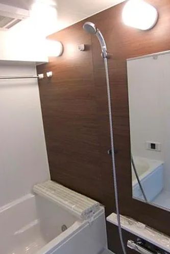 バス・シャワールーム　お風呂で日々の疲れを落としましょう