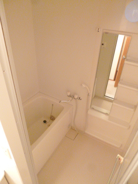 バス・シャワールーム　追い焚き付バスルーム