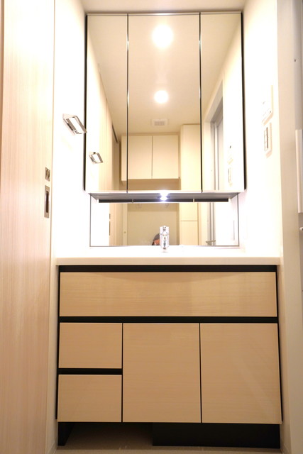 洗面設備　※写真は同タイプ住戸です。