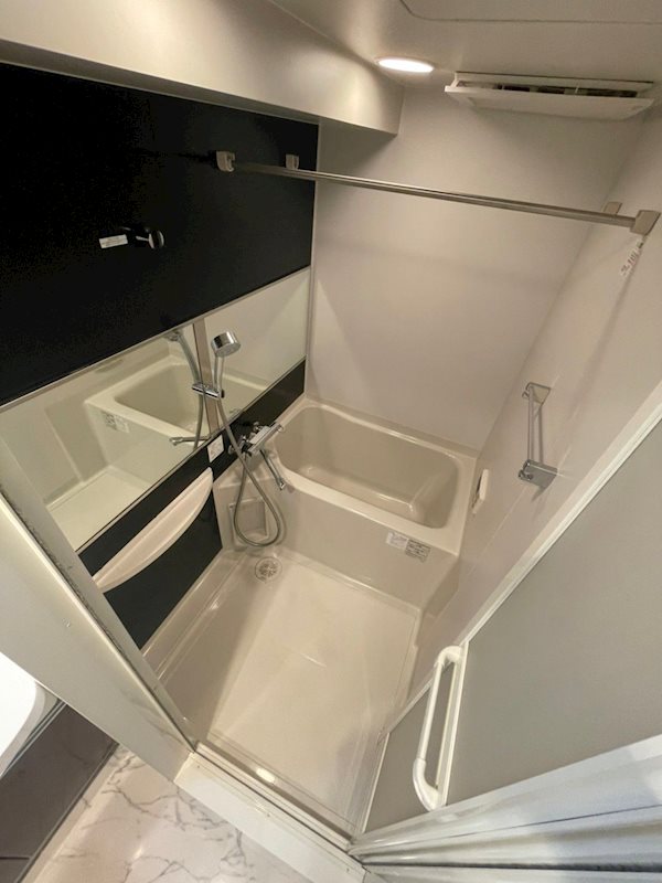 バス・シャワールーム　※同物件別部屋参考画像