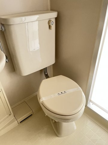 トイレ　シンプルで掃除のしやすいトイレです！