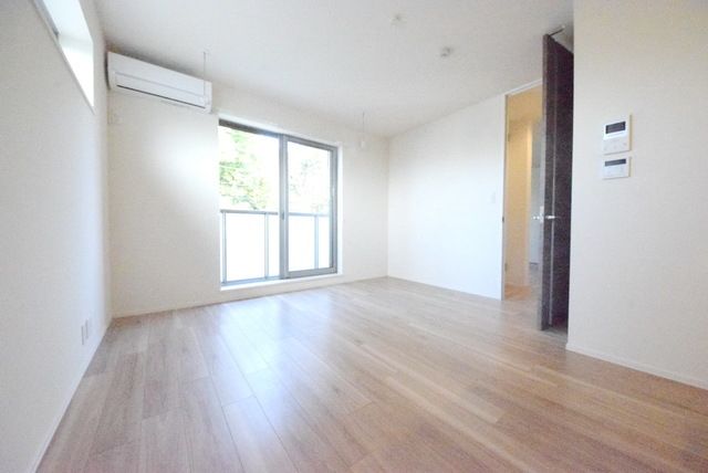 居室・リビング　同施工別号室参考写真