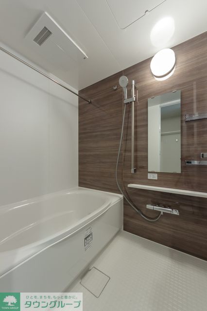 バス・シャワールーム　※写真は同タイプ住戸です。