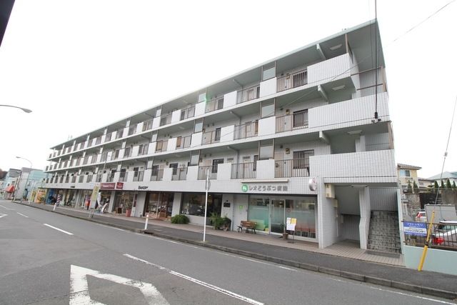 エントランス　外観