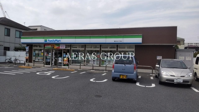 コンビニ　ファミリーマート 豊玉中三丁目店（コンビニ）まで207m