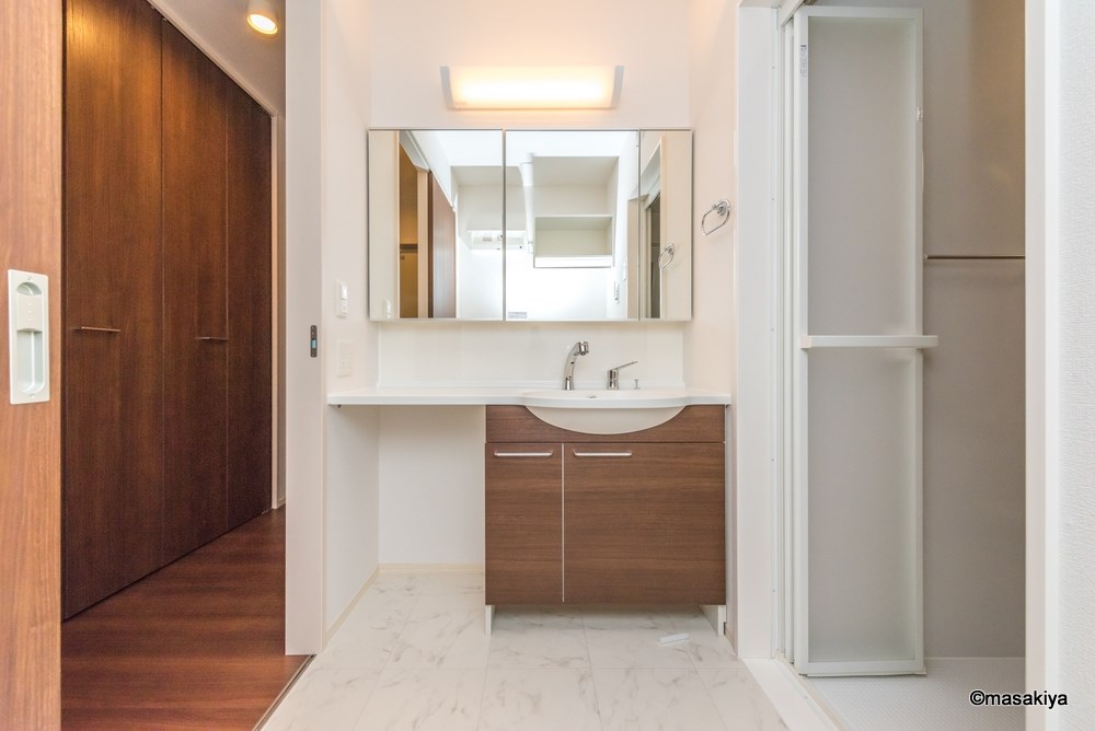 洗面設備　洗面・脱衣　シャンプードレッサー付