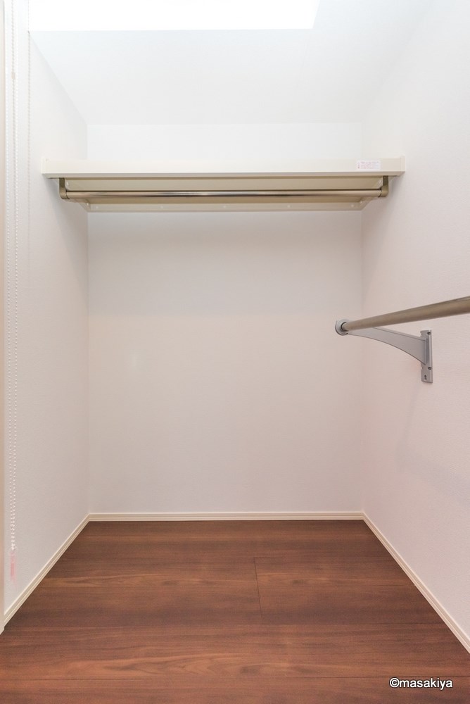 収納　ウォークインクローゼット