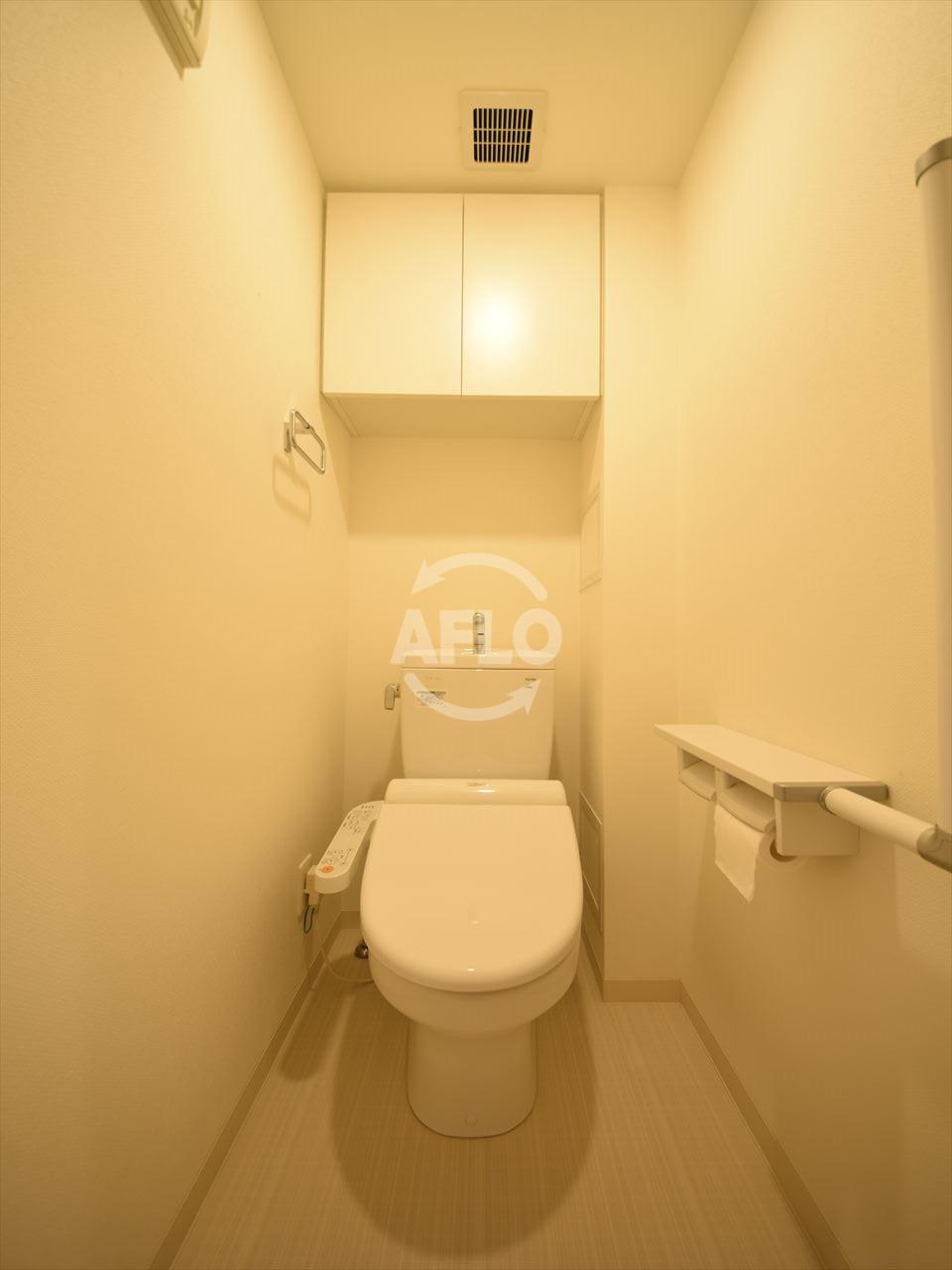 トイレ　リッツ難波パークサイド　温水洗浄便座