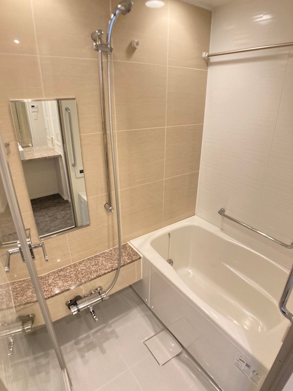 バス・シャワールーム