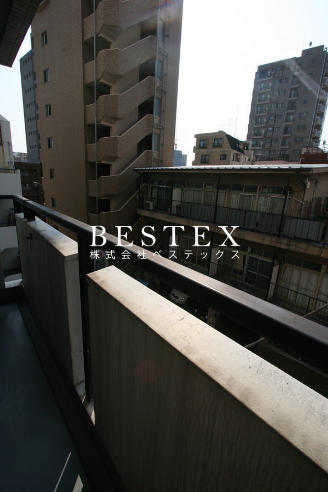バルコニー　※同建物内・別タイプの参考写真です。