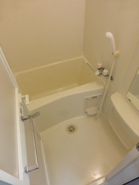 バス・シャワールーム　バス※別部屋参考写真