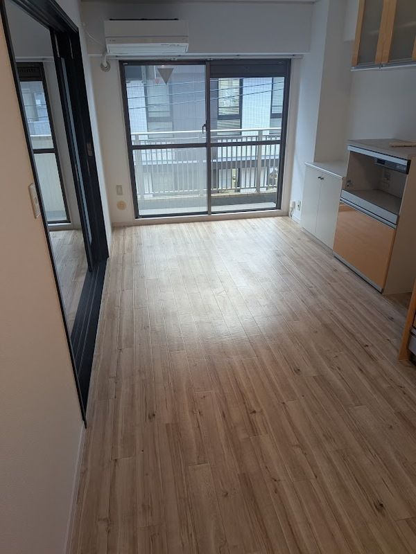 居室・リビング　☆明るい洋室☆