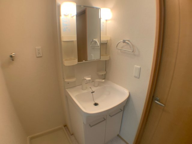 洗面設備　洗髪洗面化粧台付き♪