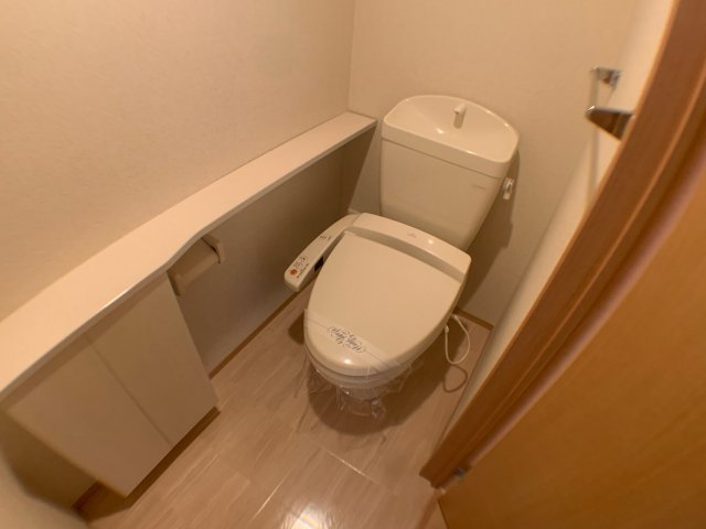 トイレ　ウォシュレット付きのトイレです♪