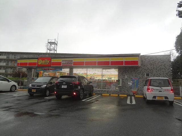 コンビニ　デイリーヤマザキ／八幡西鳴水店（コンビニ）まで300m