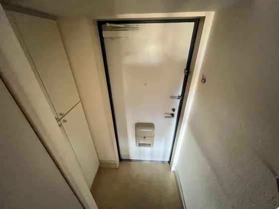 玄関　※別部屋の写真です